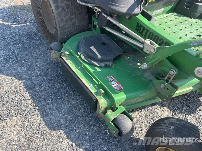 John Deere Z950M Zero-Turn Lawn Mower ركوب الحشائش