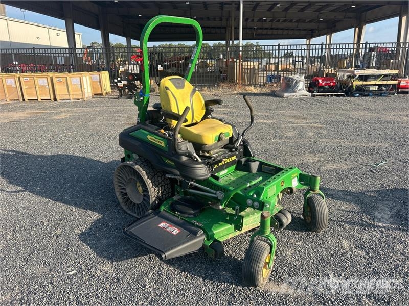 John Deere Z950M Zero-Turn Lawn Mower Самохідні газонокосарки