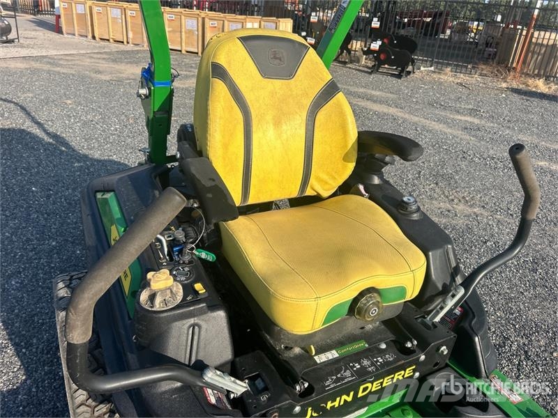John Deere Z950M Zero-Turn Lawn Mower Самохідні газонокосарки