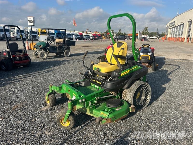 John Deere Z950M Zero-Turn Lawn Mower Самохідні газонокосарки