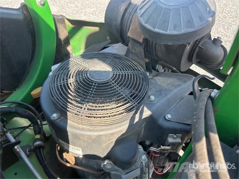 John Deere Z950M Zero-Turn Lawn Mower ركوب الحشائش