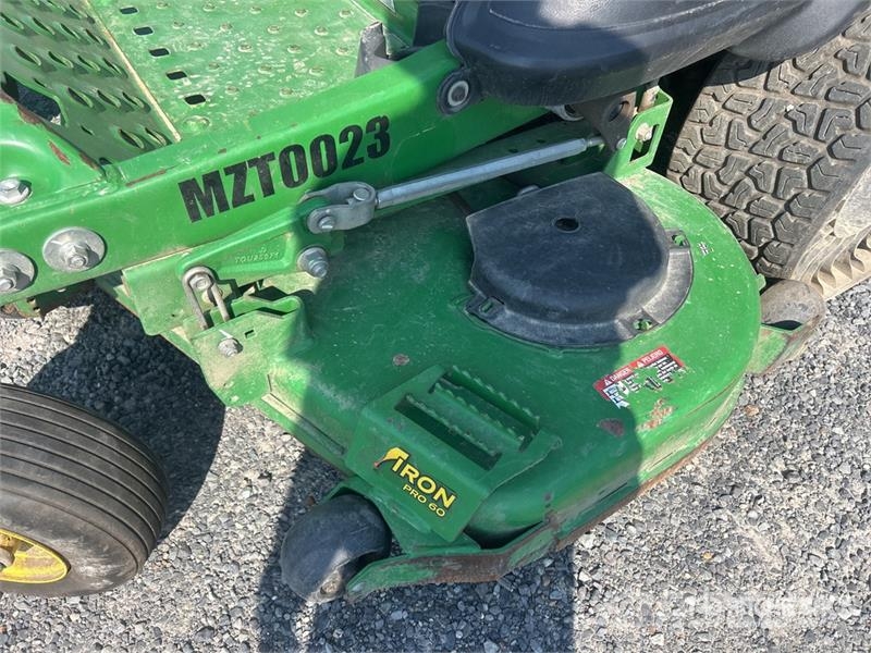 John Deere Z950M Zero-Turn Lawn Mower ركوب الحشائش