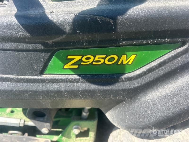 John Deere Z950M ZTrak M Series Ride-On Lawn Mower Sitteklippere
