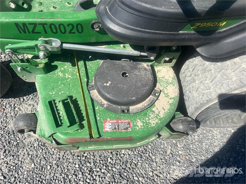 John Deere Z950M ZTrak M Series Ride-On Lawn Mower Sitteklippere