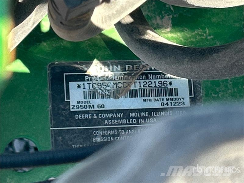 John Deere Z950M ZTrak M Series Zero-Turn Lawn Mower 탑승형 잔디깎기