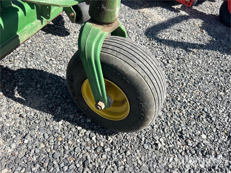 John Deere Z950M ZTrak M Series Zero-Turn Lawn Mower 탑승형 잔디깎기
