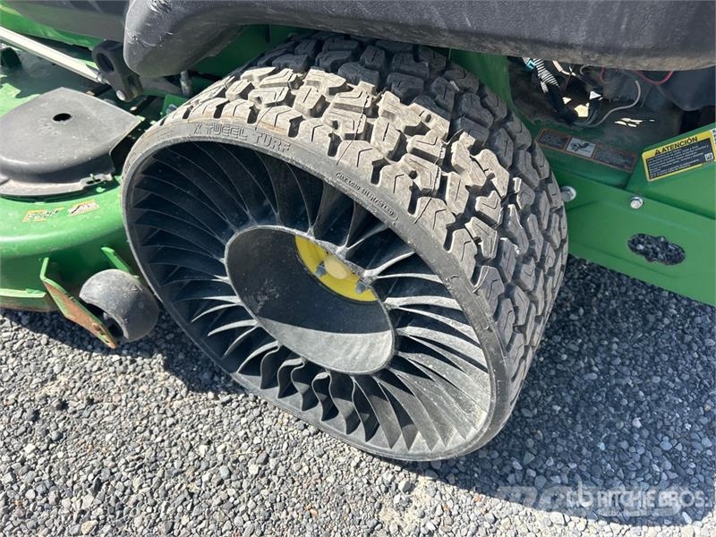 John Deere Z950M ZTrak M Series Zero-Turn Lawn Mower 탑승형 잔디깎기