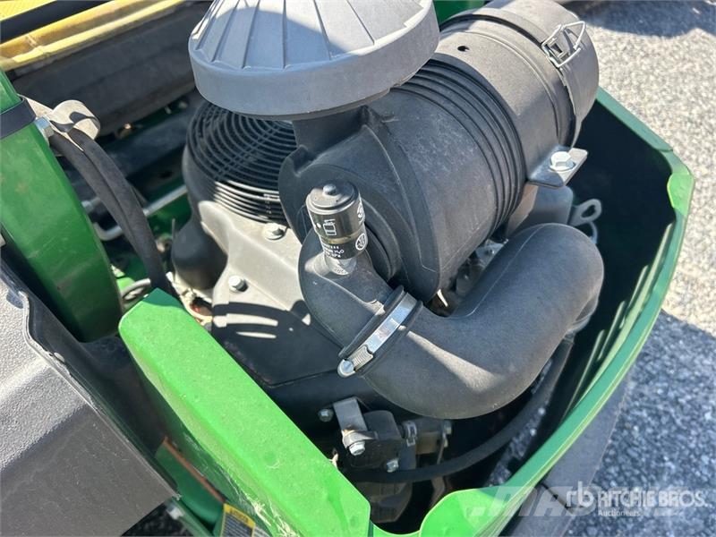 John Deere Z950M ZTrak M Series Zero-Turn Lawn Mower 탑승형 잔디깎기