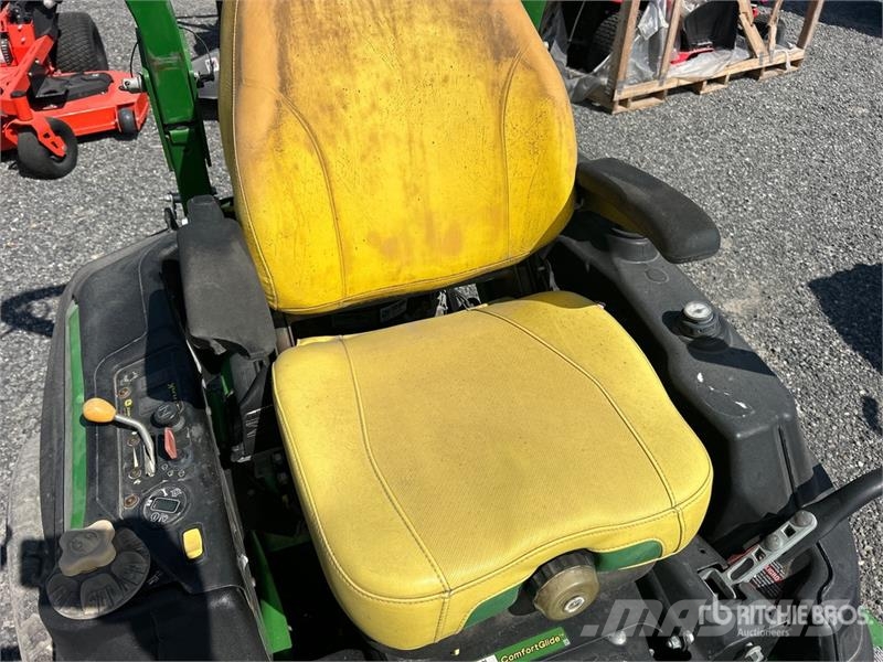 John Deere Z950M ZTrak M Series Zero-Turn Lawn Mower 탑승형 잔디깎기