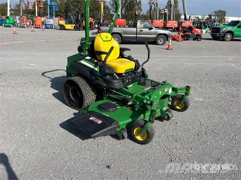 John Deere Z994R Ride-On Lawn Mower Самохідні газонокосарки