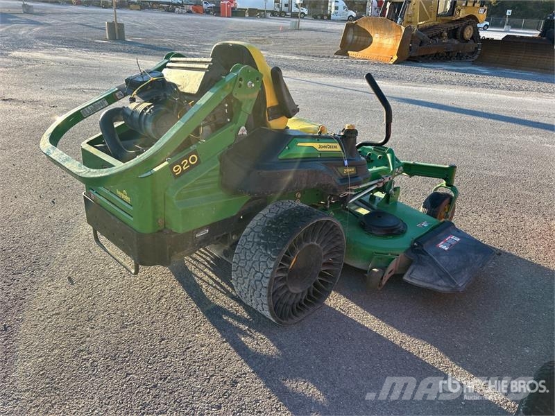 John Deere Z994R Ride-On Lawn Mower 骑乘式割草机