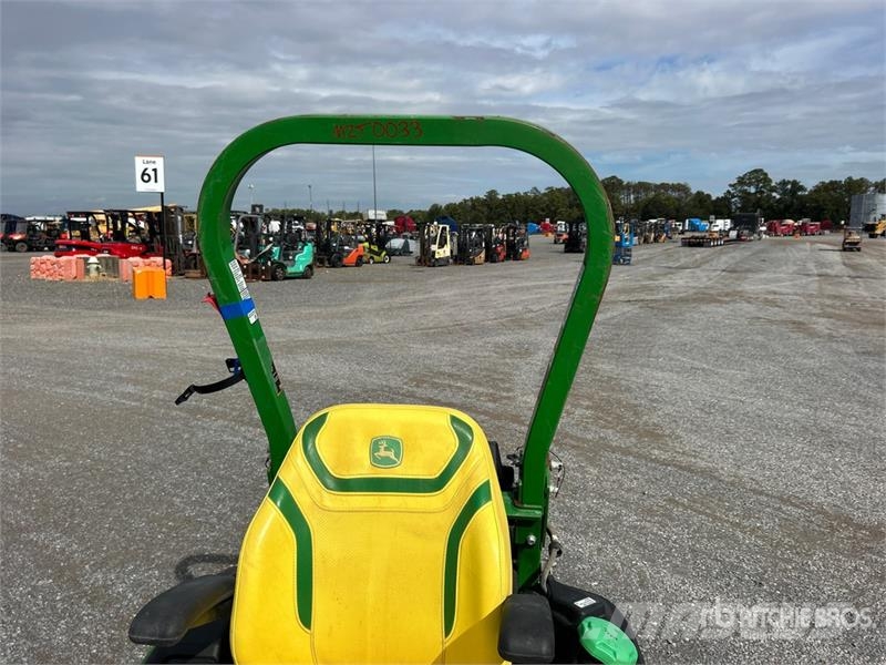 John Deere Z994R ZTrak Zero-Turn Lawn Mower Самоходные газонокосилки
