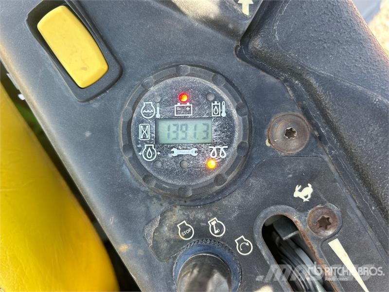 John Deere Z994R ZTrak Zero-Turn Lawn Mower 탑승형 잔디깎기