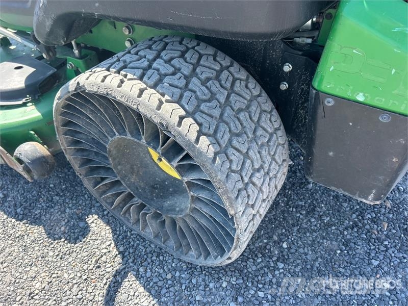 John Deere Z994R ZTrak Zero-Turn Lawn Mower 탑승형 잔디깎기
