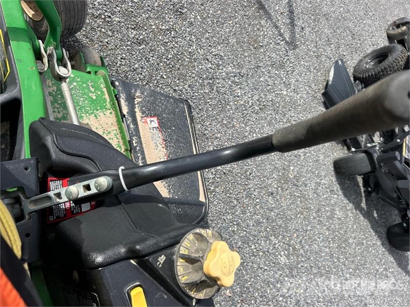 John Deere Z994R ZTrak Zero-Turn Lawn Mower Самоходные газонокосилки