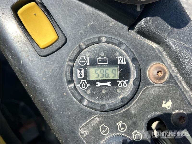 John Deere Z994R ZTrak Zero-Turn Lawn Mower 탑승형 잔디깎기