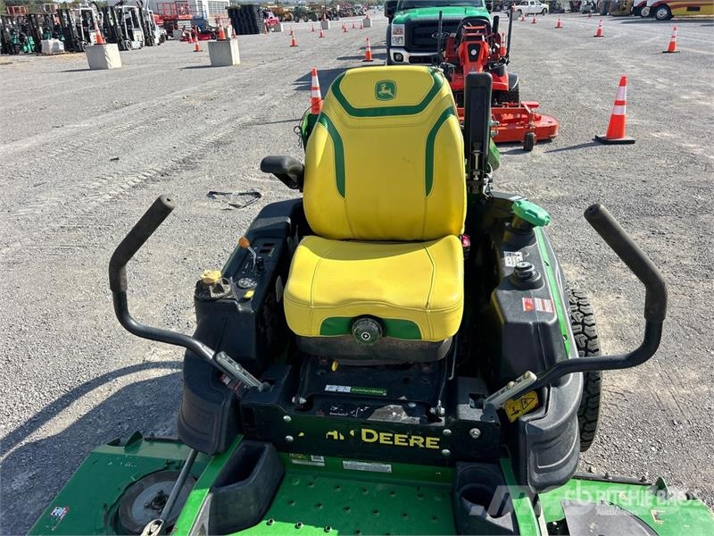 John Deere Z997R Ride-On Lawn Mower Самохідні газонокосарки