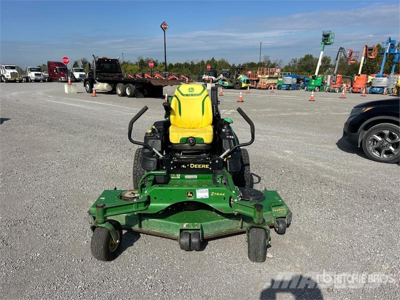 John Deere Z997R Ride-On Lawn Mower Самохідні газонокосарки