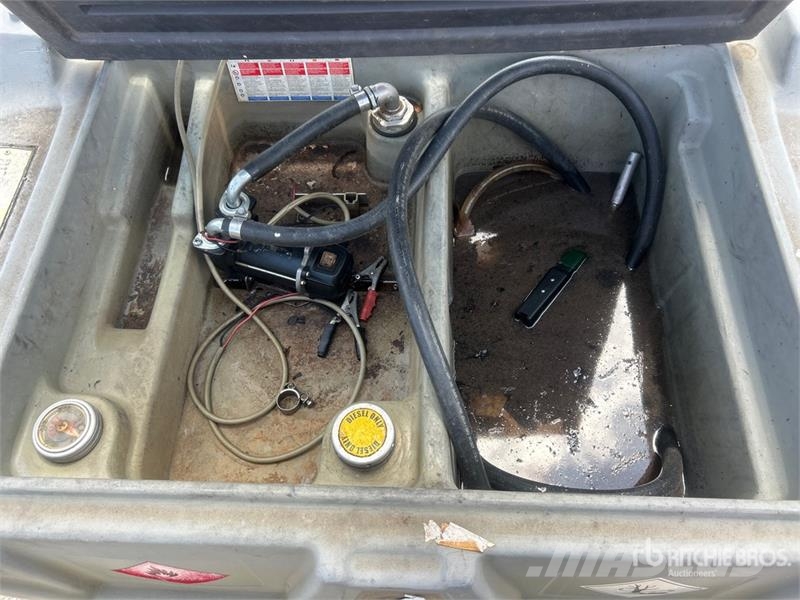 John Dow 100 gallon Poly Diesel Fuel Tank Kütusemahutid
