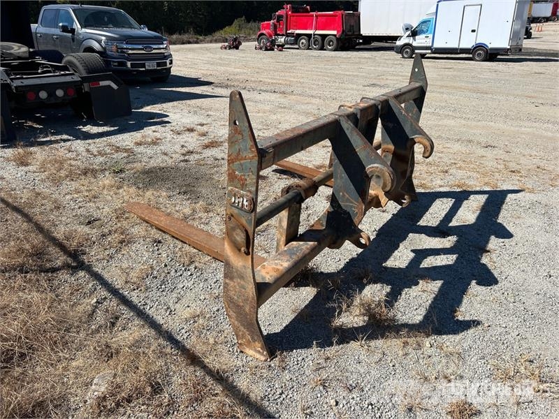 JRB 56 in Q/C Wheel Loader Forks - Fits Komatsu WA250- Garfos