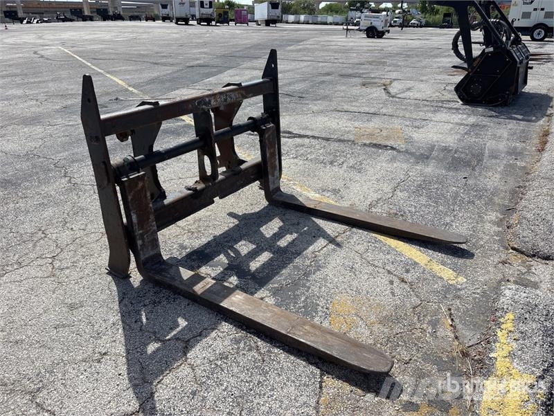 JRB 58 in Q/C Wheel Loader Forks - Fits Case 621G Vilice