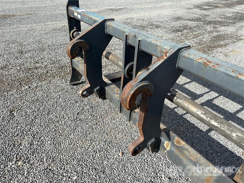 JRB Q/C Wheel Loader Forks - Fits Komatsu WA320 Forks