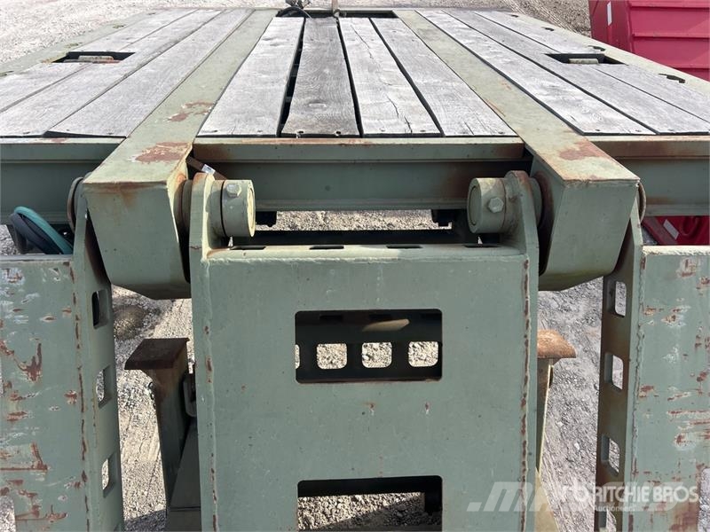 Kalyn 40 ft Tri/A Folding Neck Trailer Zemie treileri