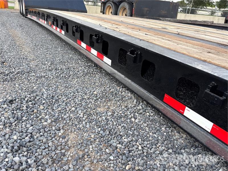 Kalyn Siebert Tri/A Removable Gooseneck Lowboy Trailer Caricatore basso