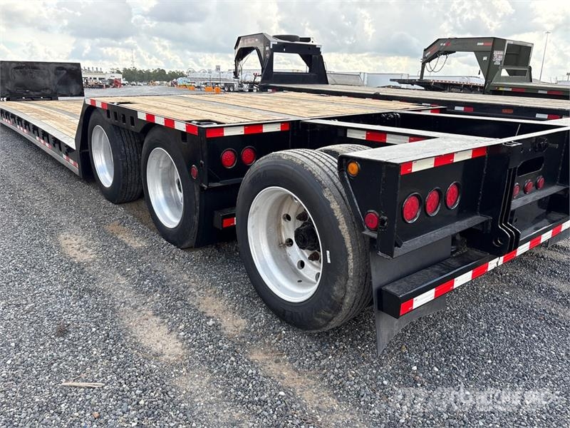 Kalyn Siebert Tri/A Removable Gooseneck Lowboy Trailer Caricatore basso