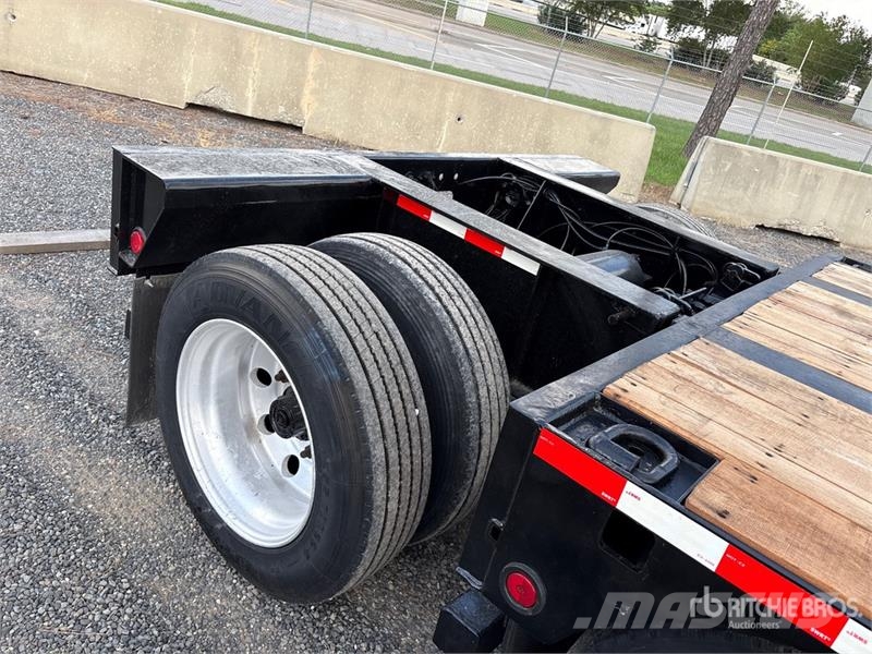 Kalyn Siebert Tri/A Removable Gooseneck Lowboy Trailer Caricatore basso