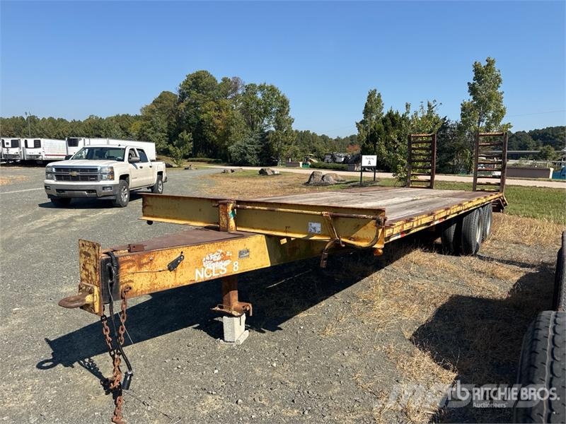 Kaufman 20 ft T/A Equipment Trailer Autonkuljetusperävaunut