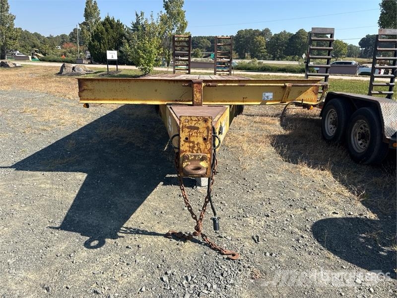 Kaufman 20 ft T/A Equipment Trailer Autonkuljetusperävaunut