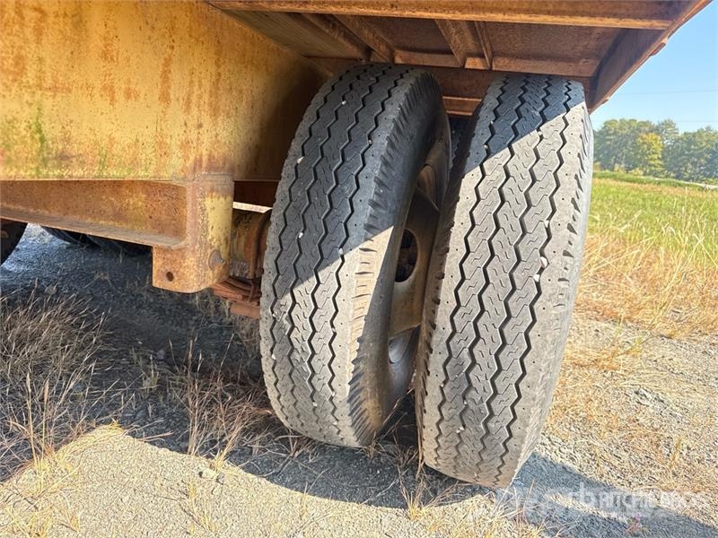 Kaufman 20 ft T/A Equipment Trailer Autonkuljetusperävaunut