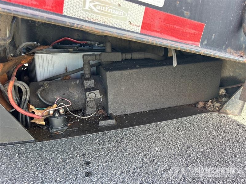 Kaufman 25 ft T/A Equipment Trailer Prikolice za autotransportere