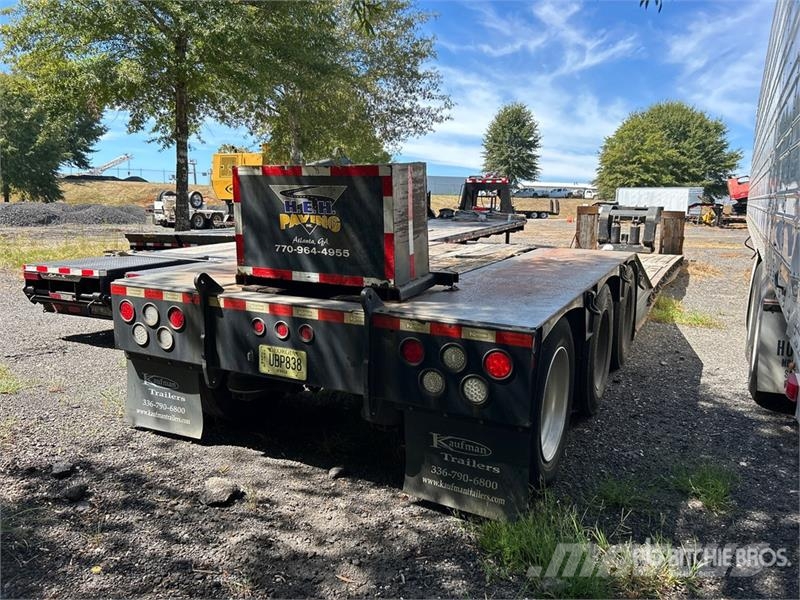 Kaufman DP55 55 ton Tri/A Lowboy Trailer Low loaders