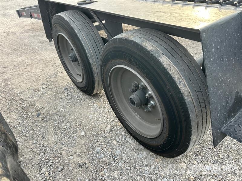 Kaufman FCL-8K-35.5 35 ft T/A Gooseneck Equipment Trailer Auto pārvadāšanas treileri