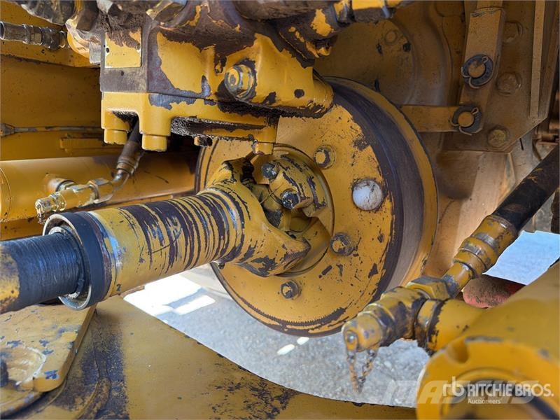 Kawasaki 65ZV Wheel Loader Pale gommate