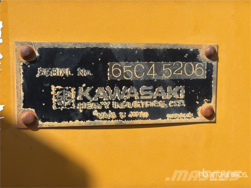 Kawasaki 65ZV Wheel Loader Pale gommate