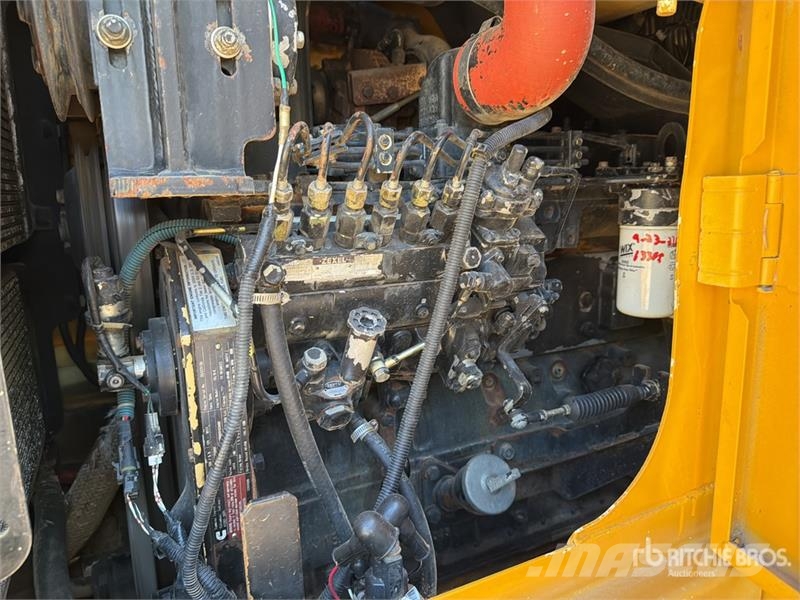 Kawasaki 65ZV Wheel Loader Pale gommate
