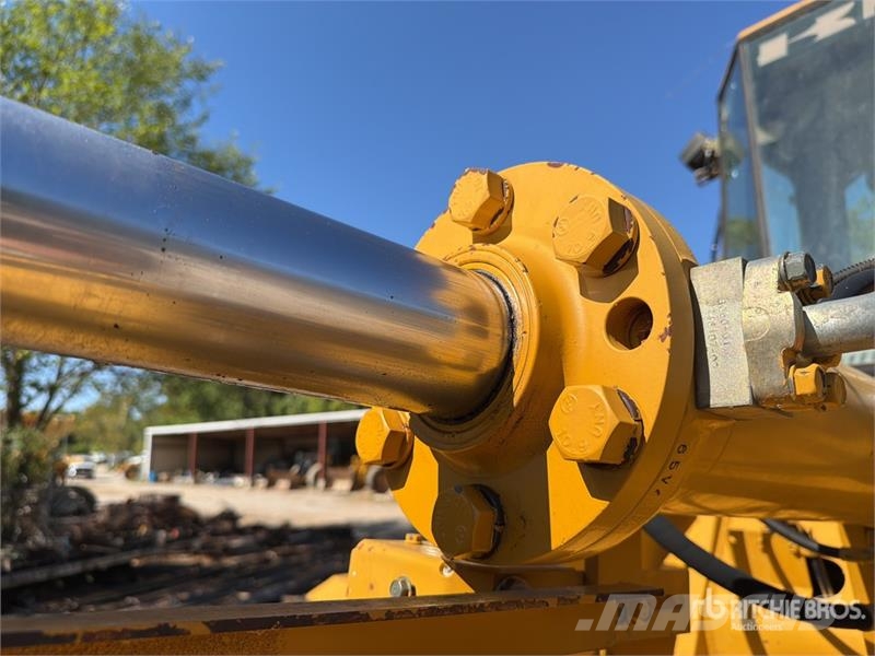 Kawasaki 65ZV Wheel Loader Pale gommate