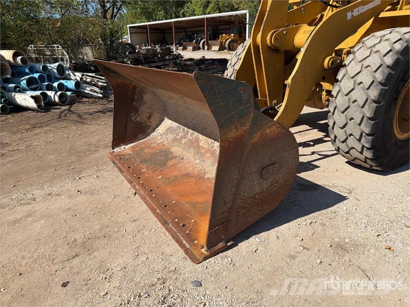Kawasaki 65ZV Wheel Loader Pale gommate