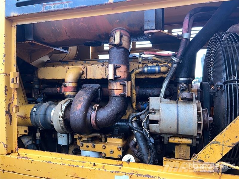 Kawasaki 90Z-III Wheel Loader Chargeuse sur pneus
