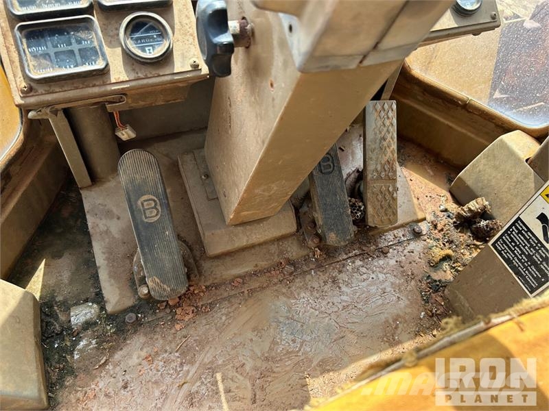 Kawasaki 90Z-III Wheel Loader Chargeuse sur pneus