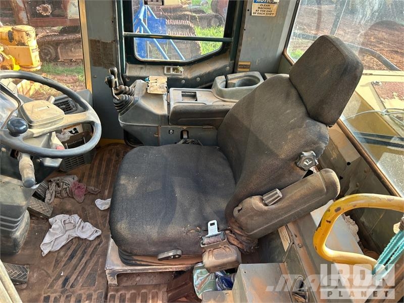 Kawasaki 90ZV Wheel Loader (Inoperable) Chargeuse sur pneus