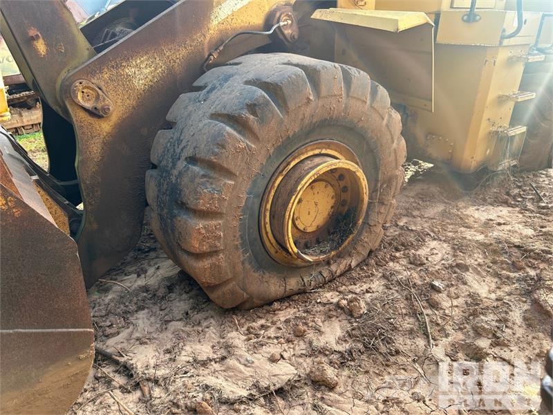 Kawasaki 90ZV Wheel Loader (Inoperable) Chargeuse sur pneus
