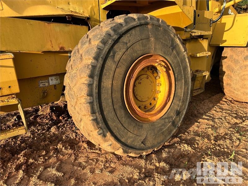 Kawasaki 90ZV Wheel Loader (Inoperable) Chargeuse sur pneus