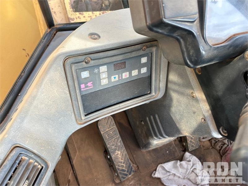 Kawasaki 90ZV Wheel Loader (Inoperable) Chargeuse sur pneus