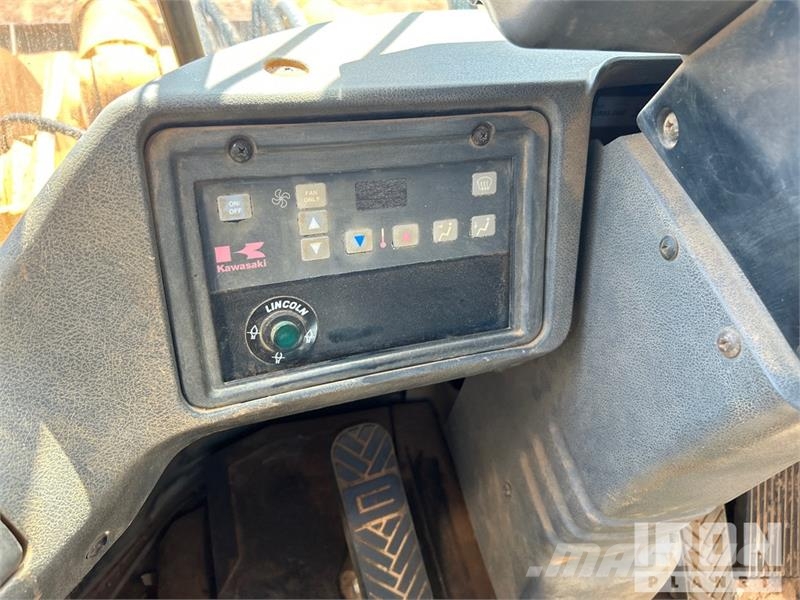 Kawasaki 95Z-V Wheel Loader (Inoperable) Chargeuse sur pneus