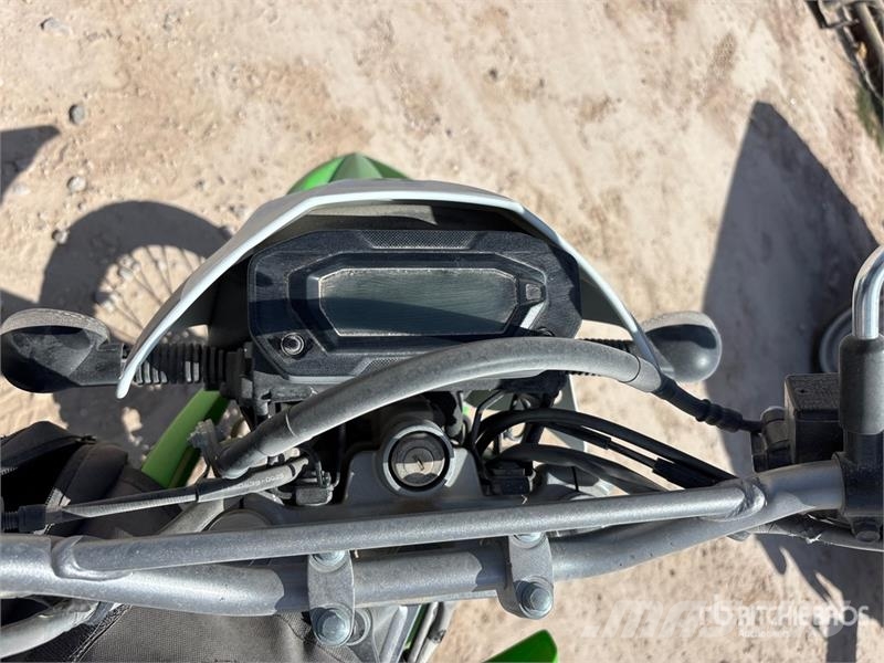 Kawasaki KLX230 233 cc Dual-Sport Bike Auto