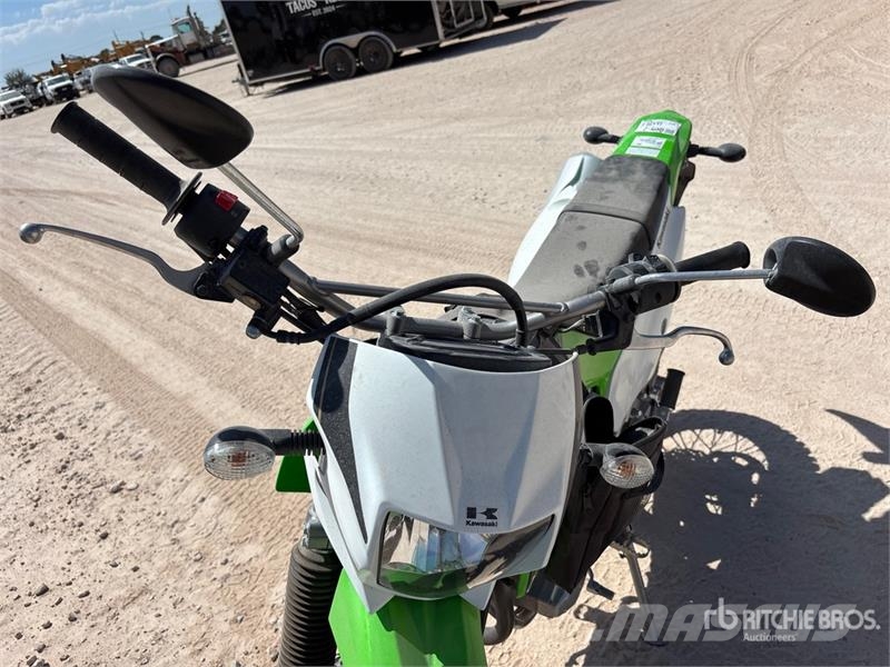 Kawasaki KLX230 233 cc Dual-Sport Bike Auto